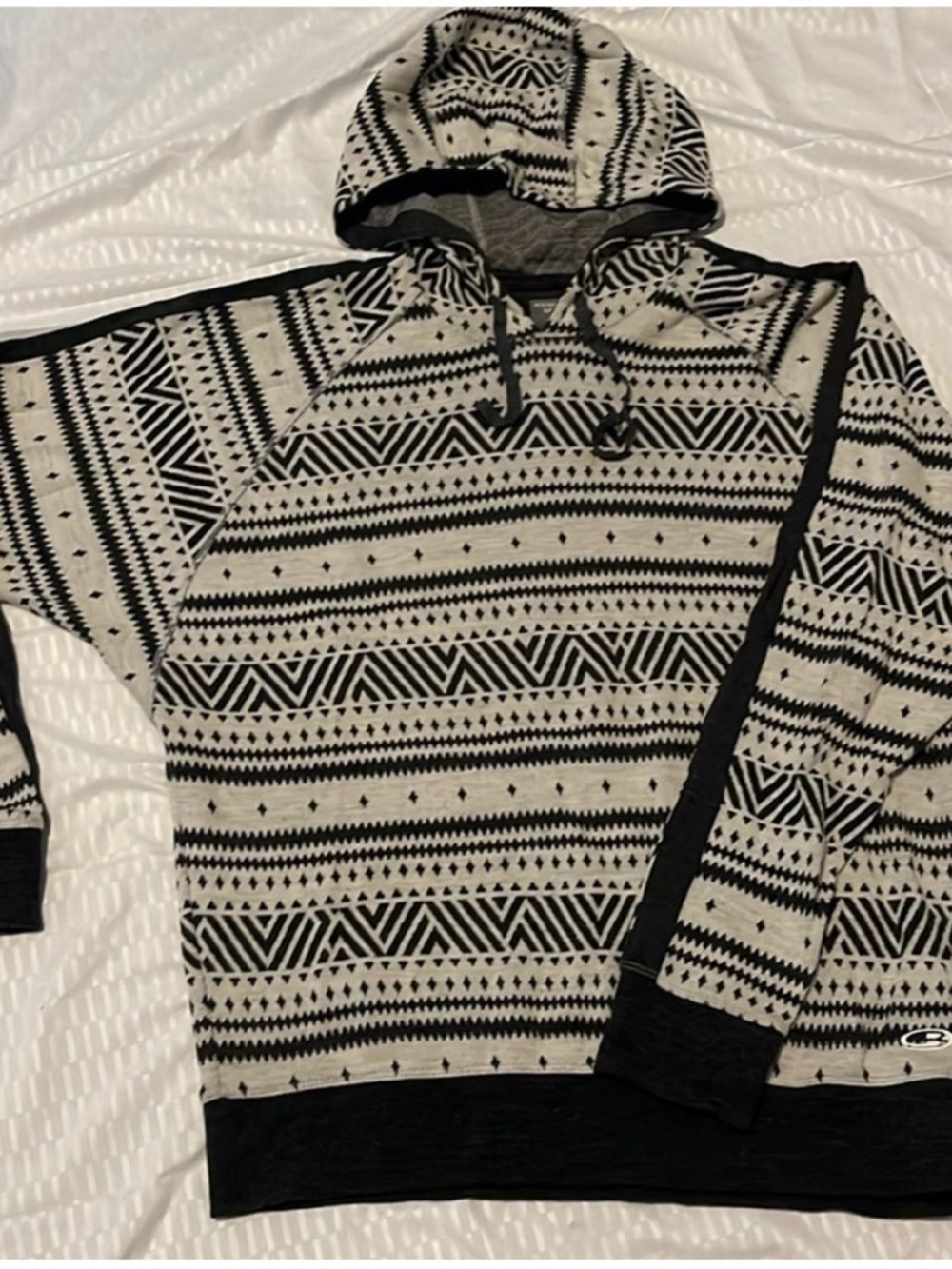 Icebreaker Women's Hooded Sweater - Black & Cream Geometric